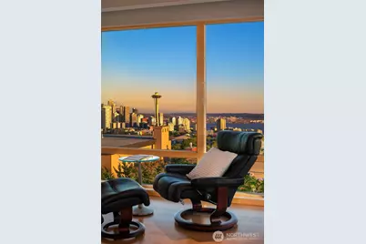 1215 Warren Avenue N, Seattle, WA 98109 - Photo 4