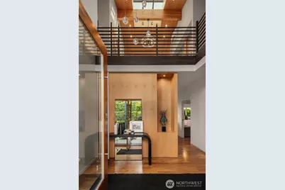 1215 Warren Avenue N, Seattle, WA 98109 - Photo 24