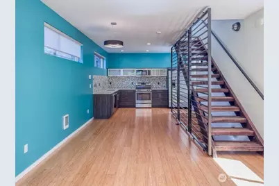 4146 25th Avenue SW #A, Seattle, WA 98106 - Photo 2