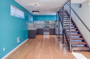 4146 25th Ave SW, Seattle, WA 98106 - Photo 2
