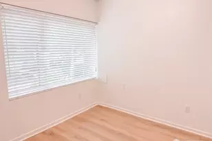 4146 25th Ave SW, Seattle, WA 98106 - Photo 10