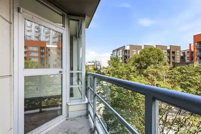2929 1st Ave #418, Seattle, WA 98121 - Photo 16
