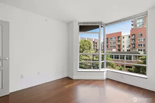 2929 1st Ave, Seattle, WA 98121 - Photo 14