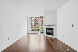 2929 1st Ave, Seattle, WA 98121 - Photo 12