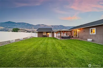 57 Margaux Loop, Malaga, WA 98828 - Photo 4