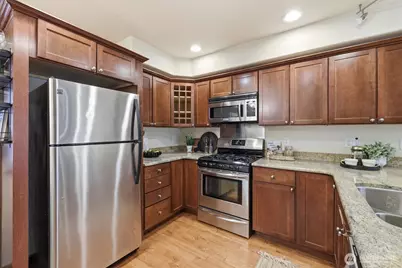 6825 Weedin Place NE #A, Seattle, WA 98115 - Photo 8