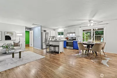 29751 3rd Avenue S, Federal Way, WA 98003 - Photo 2
