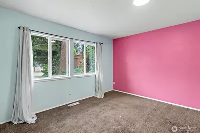29751 3rd Avenue S, Federal Way, WA 98003 - Photo 18