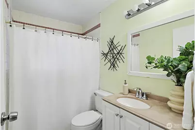 29751 3rd Avenue S, Federal Way, WA 98003 - Photo 16