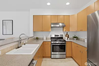 5001 Davis Place S #E, Renton, WA 98055 - Photo 8