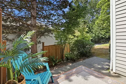 5001 Davis Place S #E, Renton, WA 98055 - Photo 10