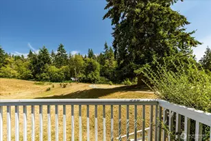7380 Jewett Rd, Clinton, WA 98236 - Photo 10