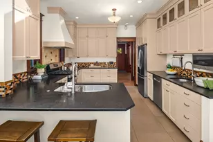 723 12th Ave E, Seattle, WA 98102 - Photo 16