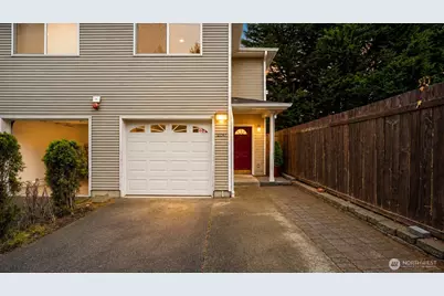 13367 Ambaum Boulevard SW, Burien, WA 98146 - Photo 2
