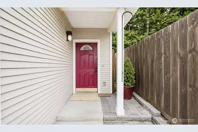 13367 Ambaum Boulevard SW, Burien, WA 98146 - Photo 4