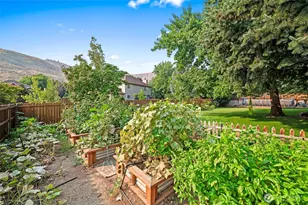 2015 Center Ct Dr, Wenatchee, WA 98801 - Photo 10