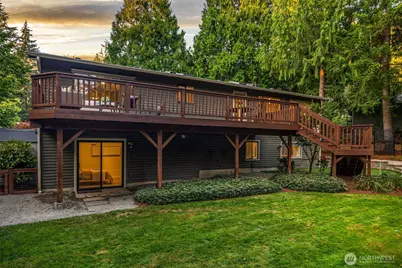 300 Mt. Pilchuck Avenue SW, Issaquah, WA 98027 - Photo 30