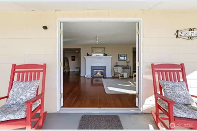 28748 Sound View Drive S, Des Moines, WA 98198 - Photo 12