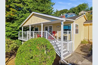 28748 Sound View Drive S, Des Moines, WA 98198 - Photo 2