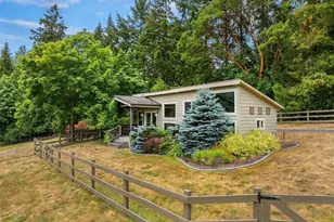 7035 High School Road NE, Bainbridge Island, WA 98110 - Photo 2