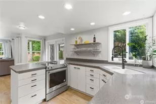 209 Casey Ct, Steilacoom, WA 98388 - Photo 14