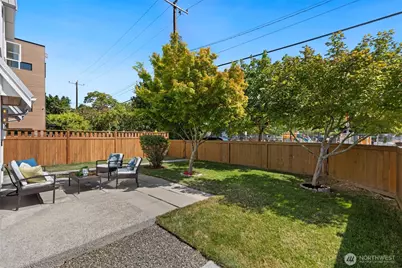 2775 59th Avenue SW, Seattle, WA 98116 - Photo 4