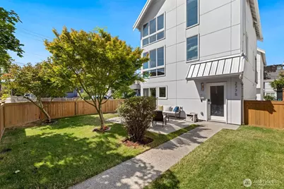 2775 59th Avenue SW, Seattle, WA 98116 - Photo 2