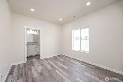 248 SE Pioneer Ave, Ephrata, WA 98823 - Photo 12