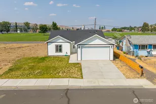248 SE Pioneer Ave, Ephrata, WA 98823 - Photo 2