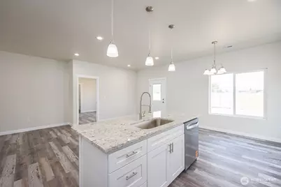 248 SE Pioneer Ave, Ephrata, WA 98823 - Photo 6