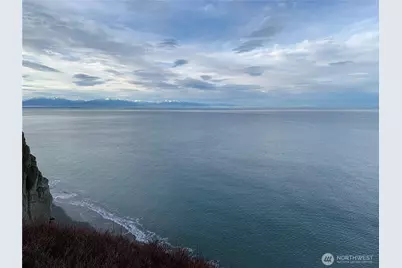 1399 W Beach Road, Oak Harbor, WA 98277 - Photo 8
