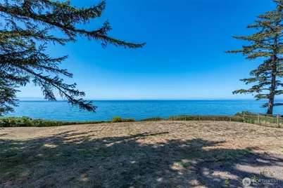 1399 W Beach Road, Oak Harbor, WA 98277 - Photo 2