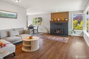 4831 S Holly St, Seattle, WA 98118 - Photo 6