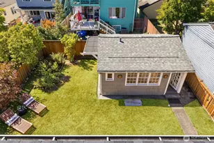 4549 Thackeray Pl NE, Seattle, WA 98105 - Photo 30