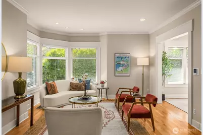4549 Thackeray Place NE, Seattle, WA 98105 - Photo 12