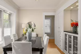 4549 Thackeray Pl NE, Seattle, WA 98105 - Photo 14