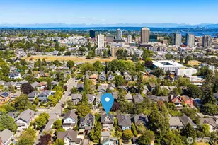 4549 Thackeray Pl NE, Seattle, WA 98105 - Photo 38