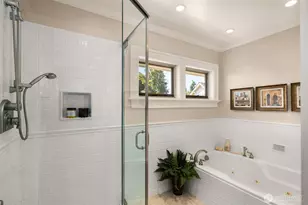 4549 Thackeray Pl NE, Seattle, WA 98105 - Photo 24