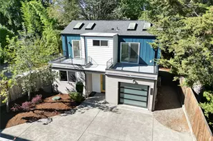 1036 NE 102nd St, Seattle, WA 98125 - Photo 2