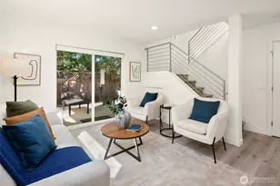 1036 NE 102nd St, Seattle, WA 98125 - Photo 4