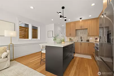 268 Fulton Street, Seattle, WA 98109 - Photo 10