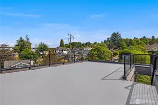 2903 3rd Ave N, Seattle, WA 98109 - Photo 32
