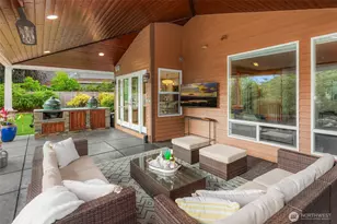 27183 SE 26th Pl, Sammamish, WA 98075 - Photo 18