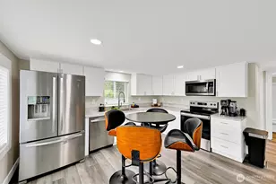 5511 Waller Rd E, Tacoma, WA 98443 - Photo 4