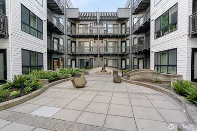 1420 E Pine Street #E6, Seattle, WA 98122 - Photo 20