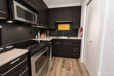 1420 E Pine Street #E6, Seattle, WA 98122 - Photo 8