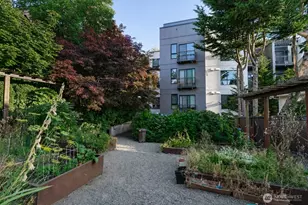 1420 E Pine St, Seattle, WA 98122 - Photo 22