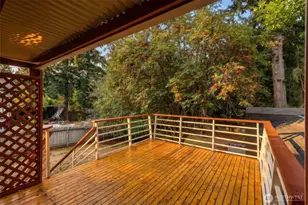 13045 Corliss Ave N, Seattle, WA 98133 - Photo 12