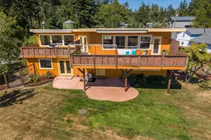 494 Labella Vista Way, Freeland, WA 98249 - Photo 2
