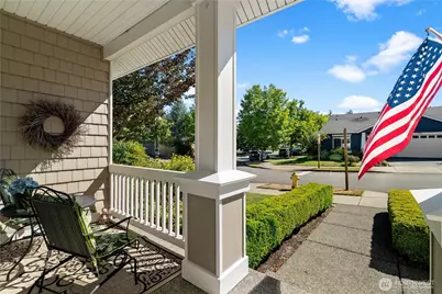 9329 Hebner Avenue SE, Snoqualmie, WA 98065 - Photo 2